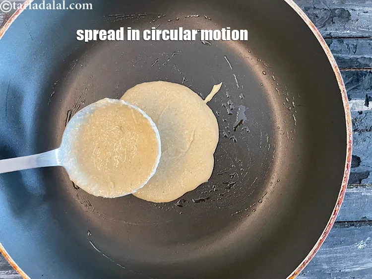 Step 20 – Spread in a circular motion to make an even 10 cm (4&rdquo;) diameter circle.