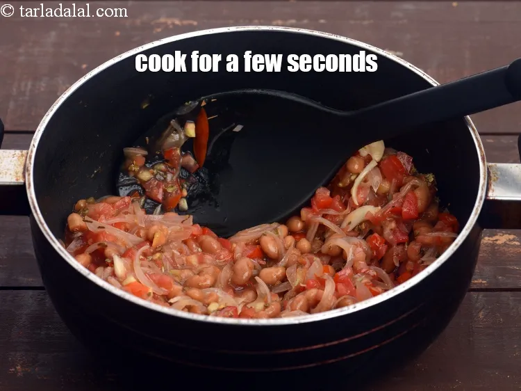 Step 15 – Cook on a high flame for a few seconds.