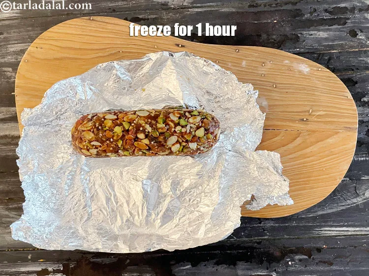 स्टेप 18 – 1 घंटे के लिए फ्रीज करें&nbsp;।