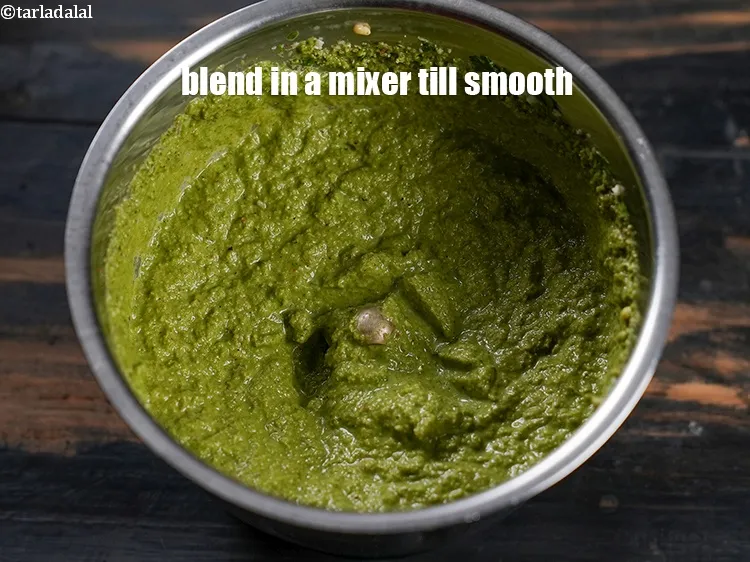 स्टेप 16 – मुलायम होने तक मिक्सर में पीस लें।&nbsp;एक तरफ रख दें।