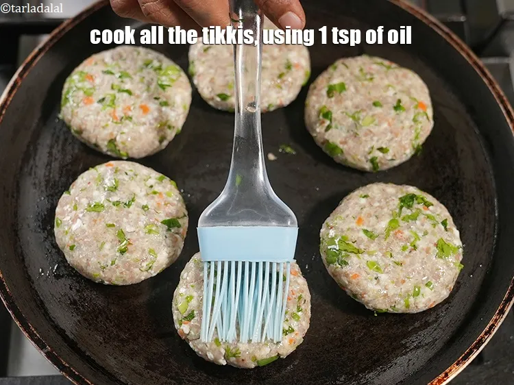 Step 15 – Cook all the tikkis, using 1 tsp of oil.