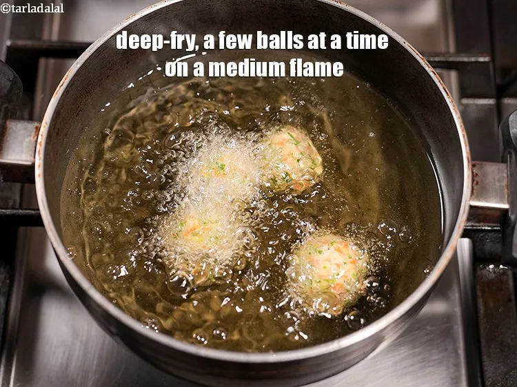 Step 15 – Deep-fry, a few balls at a time on a medium flame.