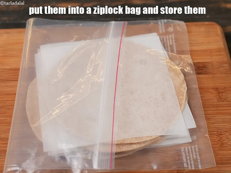 स्टेप 16 – इन्हें एक ज़िपलॉक बैग में डालें और स्टोर करें।
