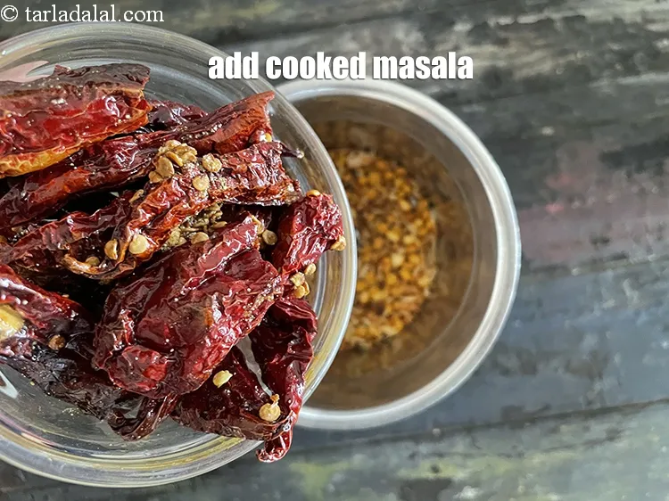 Step 16 – Add the&nbsp;cooked masala.