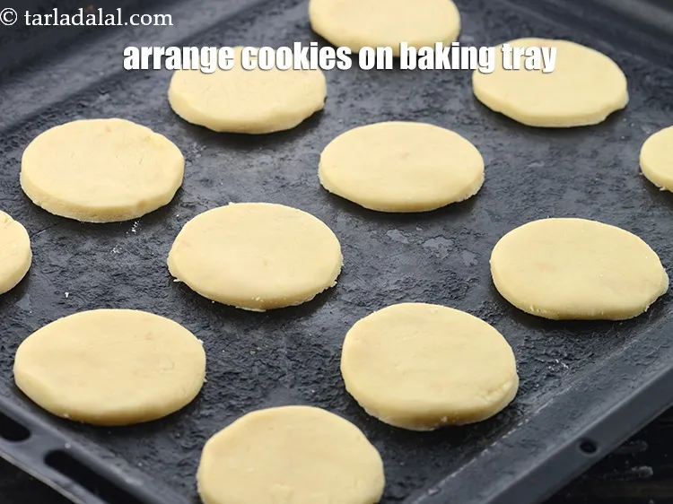 Step 16 – Arrange the cookies on a baking tray.