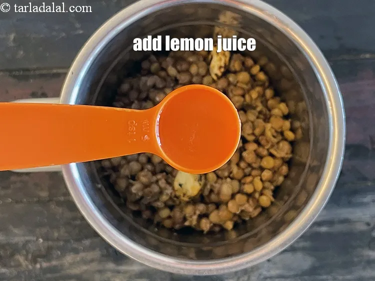 Step 24 – Add&nbsp;<meta charset="UTF-8" />2 tsp&nbsp;<a href="glossary-lemon-juice-numbi-ka-ras-nimbu-ka-juice-471i">lemon juice</a>.