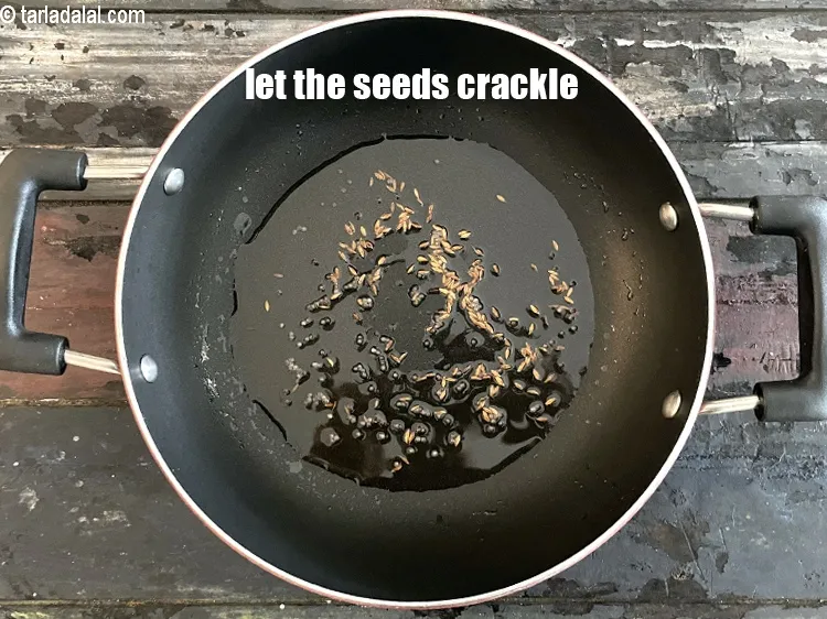 Step 16 – <p>Let the seeds crackle.</p>