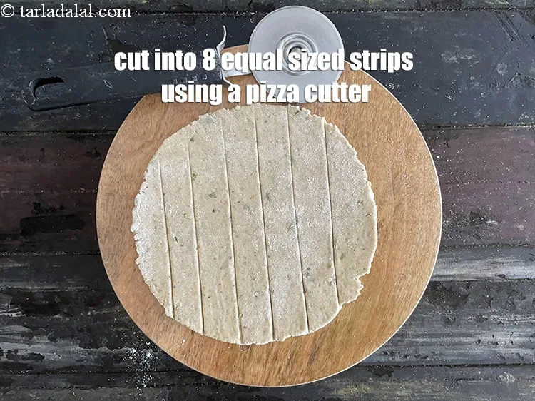 Step 17 – <meta charset="UTF-8" />Cut it into 8&nbsp;equal sized strips and keep aside. Note that the sides …
