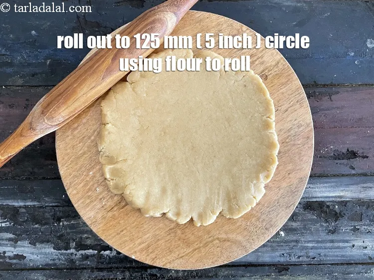 Step 17 – <meta charset="UTF-8" /> Roll out 1 portion of the dough to about 125 mm ( …