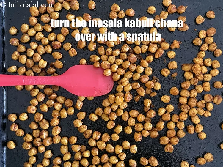 Step 27 – <meta charset="UTF-8" /> Turn the chickpeas over with a spatula.