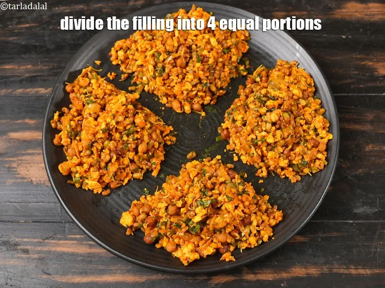 Step 19 – Divide the filling into 4 equal portions.