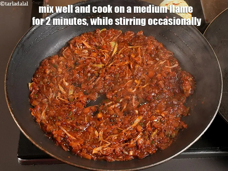 स्टेप 22 – अच्छी तरह से मिलाएं और मध्यम आंच पर २ मिनट …