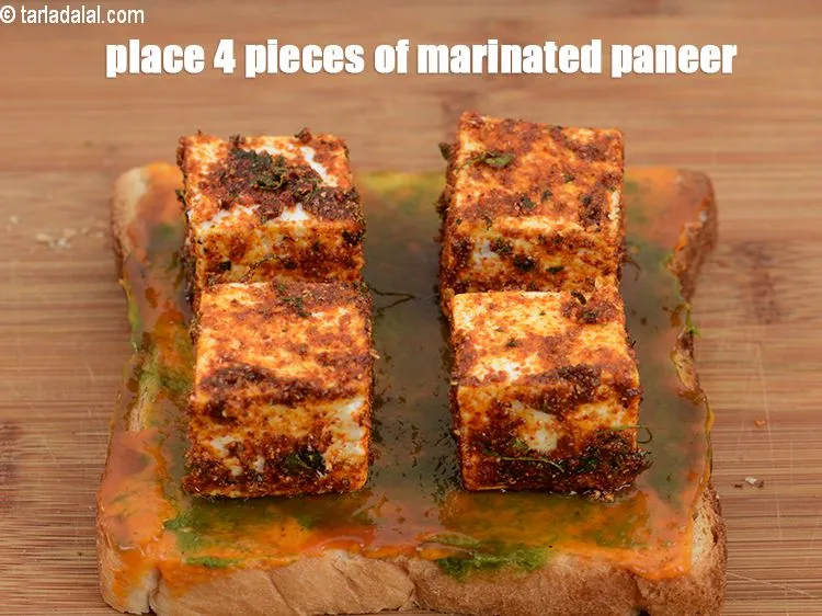 Step 17 – Place 4 pieces of marinated&nbsp;paneer on it.