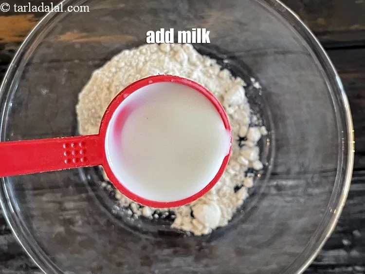 Step 17 – Add&nbsp;<meta charset="UTF-8" />4 tsp&nbsp;<a href="glossary-low-fat-milk-low-cal-milk-skim-milk-toned-milk-516i">low-fat milk</a>.
