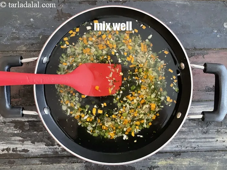 स्टेप 27 – अच्छी तरह से मलाएं।