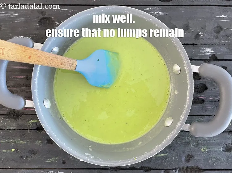 स्टेप 17 – अच्छी तरह से मलाएं।&nbsp;<u><em>सुनिश्चित करें कि हरी मटर के गाढ़े …