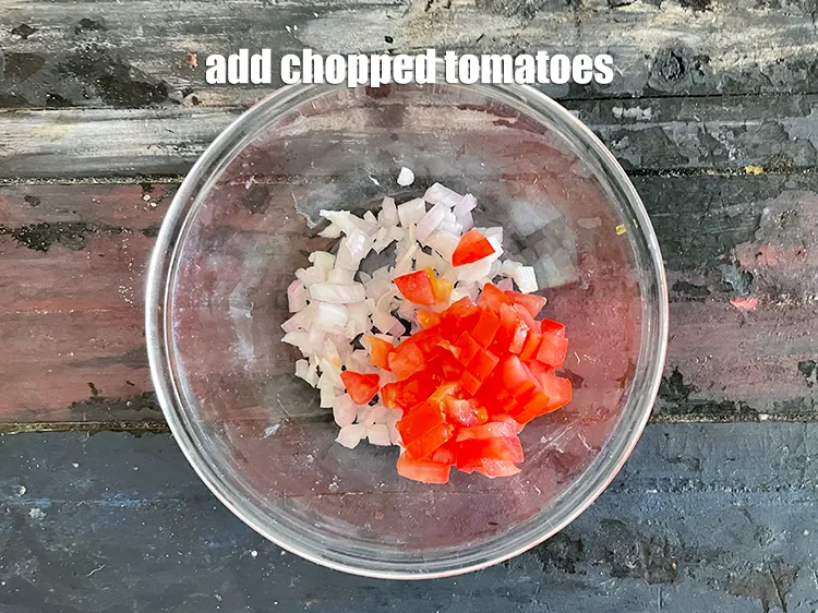 Step 21 – Add&nbsp;<meta charset="UTF-8" />1/4 cup&nbsp;<a href="glossary-chopped-tomatoes-779i">chopped tomatoes</a>.