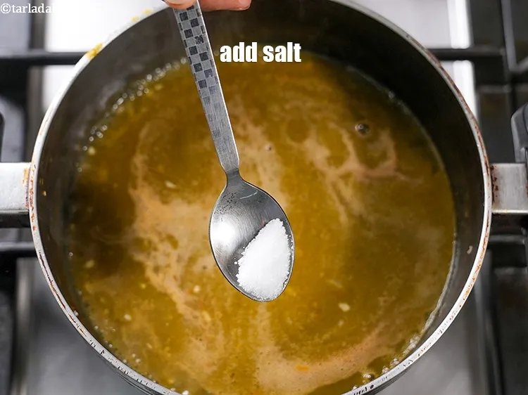स्टेप 18 – स्वादानुसार नमक डालें।