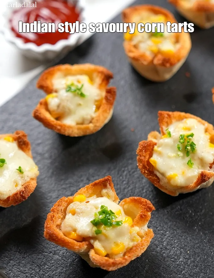 स्टेप 24 – <strong>कॉर्न ब्रेड टार्टलेट को</strong>&nbsp;गरमागरम&nbsp;परोसें ।