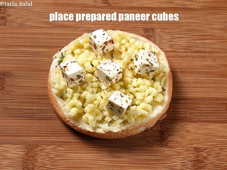 Step 18 – Place the prepared paneer cubes.