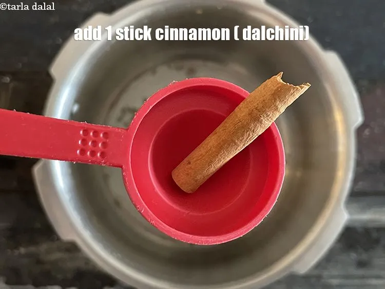 Step 18 – Add&nbsp;<meta charset="UTF-8" />1&nbsp;stick of&nbsp;<a href="glossary-cinnamon-dalchini-346i">cinnamon (dalchini)</a>.