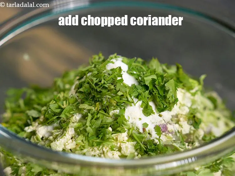 Step 18 – Add 1 tbsp&nbsp;finely&nbsp;<a href="https://www.tarladalal.com/glossary-chopped-coriander-783i">chopped coriander (dhania)</a>.&nbsp;