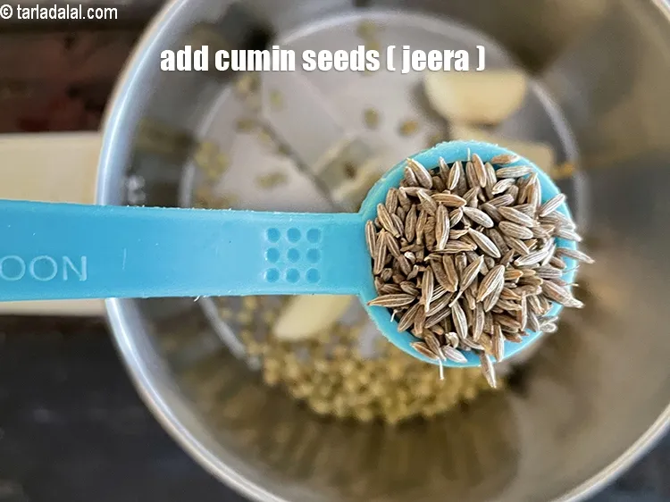 Step 18 – Add&nbsp;<meta charset="UTF-8" />1/2 tsp&nbsp;<a href="glossary-cumin-seeds-jeera-zeera-381i">cumin seeds (jeera)</a>.