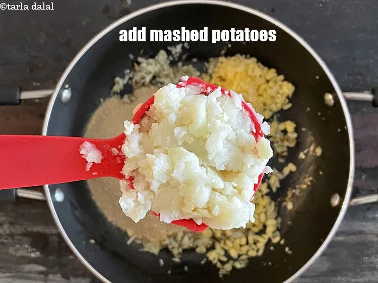 Step 34 – Add&nbsp;<meta charset="UTF-8" />1/4 cup&nbsp;boiled and&nbsp;<a href="glossary-boiled-and-mashed-potatoes-1831i">mashed potatoes</a>.