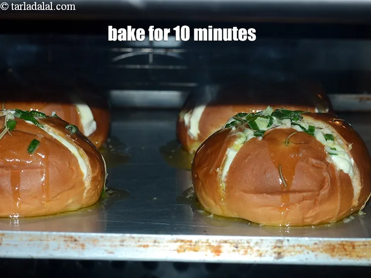Step 18 – Bake in a pre-heated oven at 200&deg;C (400&deg;F) for 10 minutes.&nbsp;