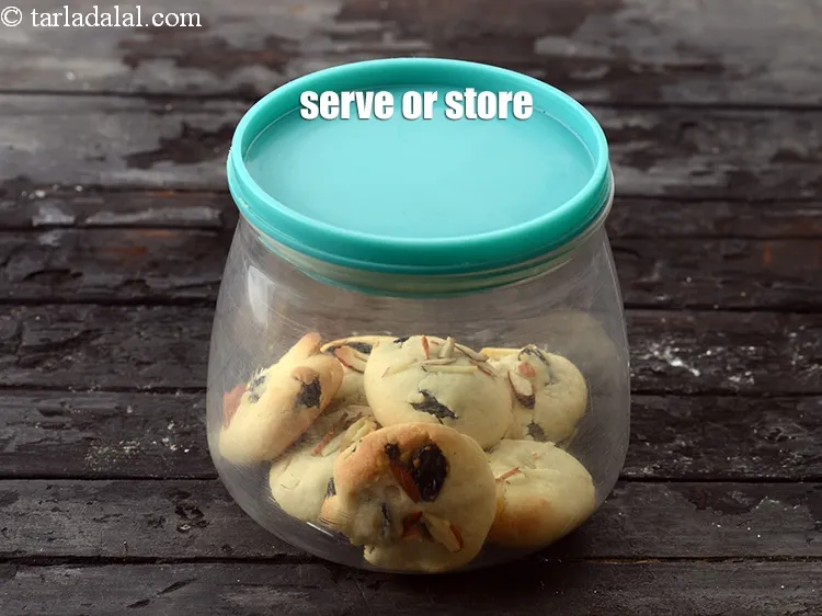 Step 16 – Serve <strong>black raisin cookie | raisin butter cookies | Indian style butter cookies with raisins …