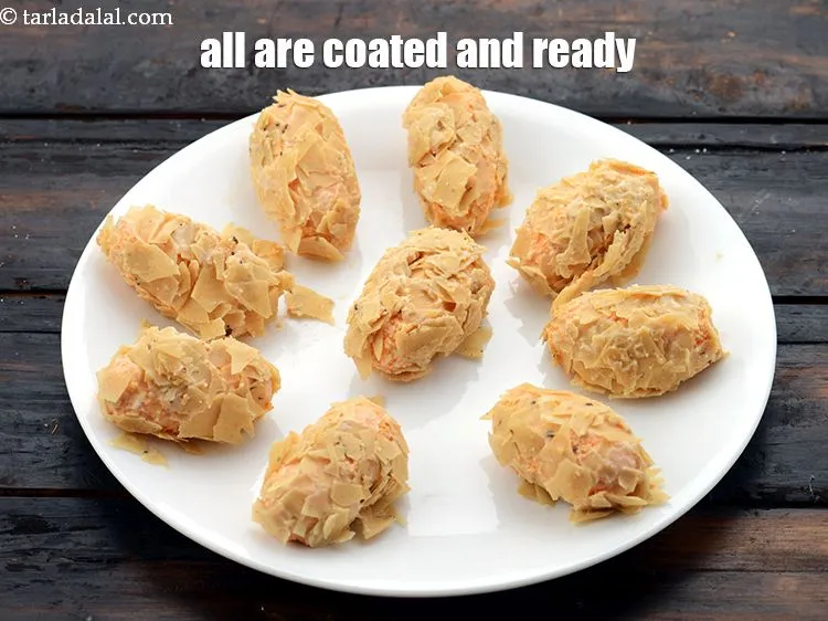 Step 18 – Now all <strong>paneer papad fritters recipe | Amritsari paneer papad rolls | Indian style paneer …