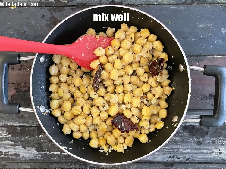 Step 29 – Mix <strong>sundal | channa sundal | Tamilian chana sundal | healthy white chick peas sundal …