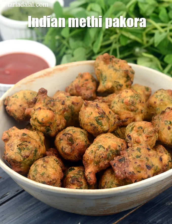 Step 18 – Serve <strong>methi pakoda recipe | Indian methi pakora | methi bhajiya | methi fritters,</strong> immediately …