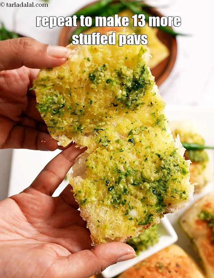 Step 18 – Repeat steps 1 to 5 to make 13 more stuffed pavs.