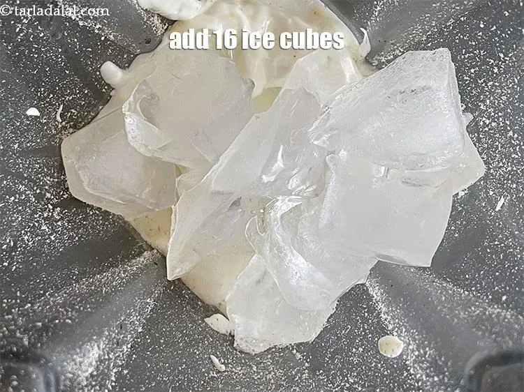 स्टेप 22 – 16 बर्फ के टुकड़े डालें।