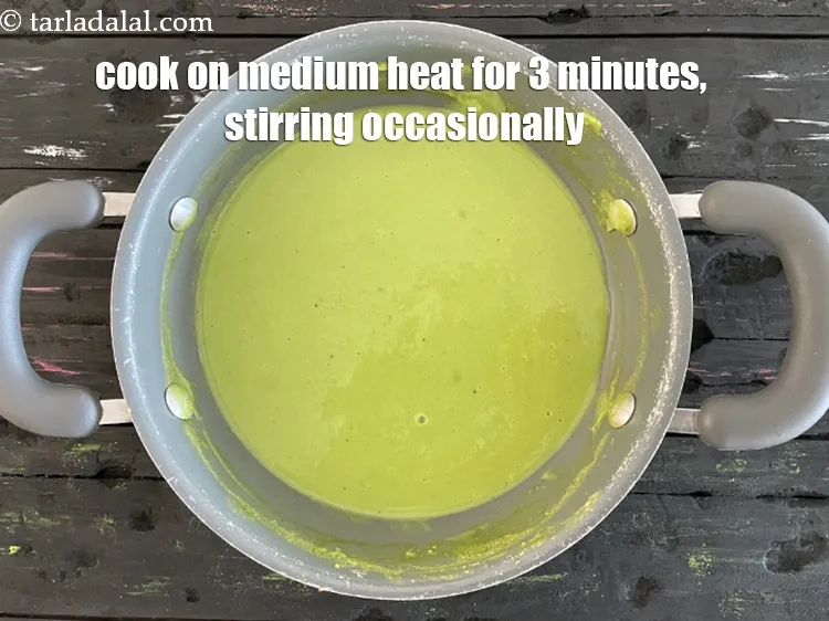 स्टेप 18 – बीच-बीच में हिलाते हुए, मध्यम आंच पर 3 मिनट तक …