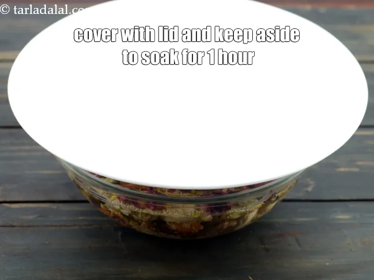 Step 18 – Cover with a lid and keep aside to soak for 2&nbsp;hours.&nbsp;