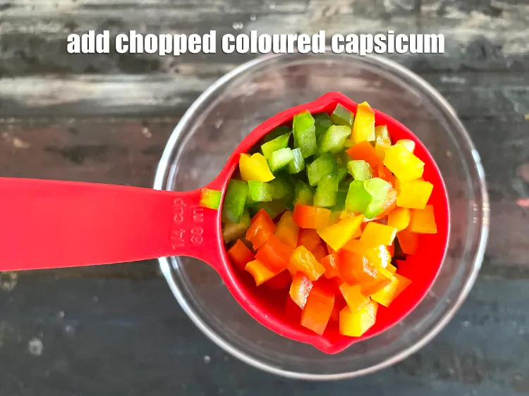 Step 22 – Add&nbsp;<meta charset="UTF-8" />1/4 cup&nbsp;chopped coloured capsicum.