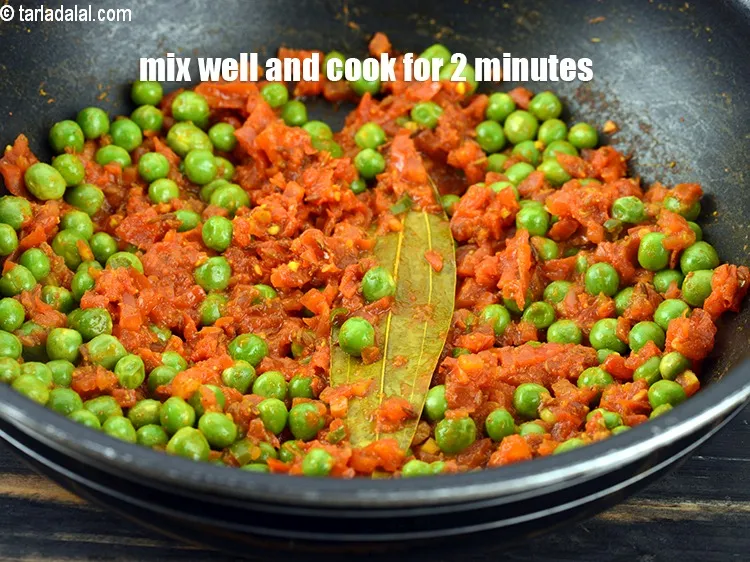 Step 19 – Mix well and cook on a medium flame for 2 minutes, while stirring occasionally.