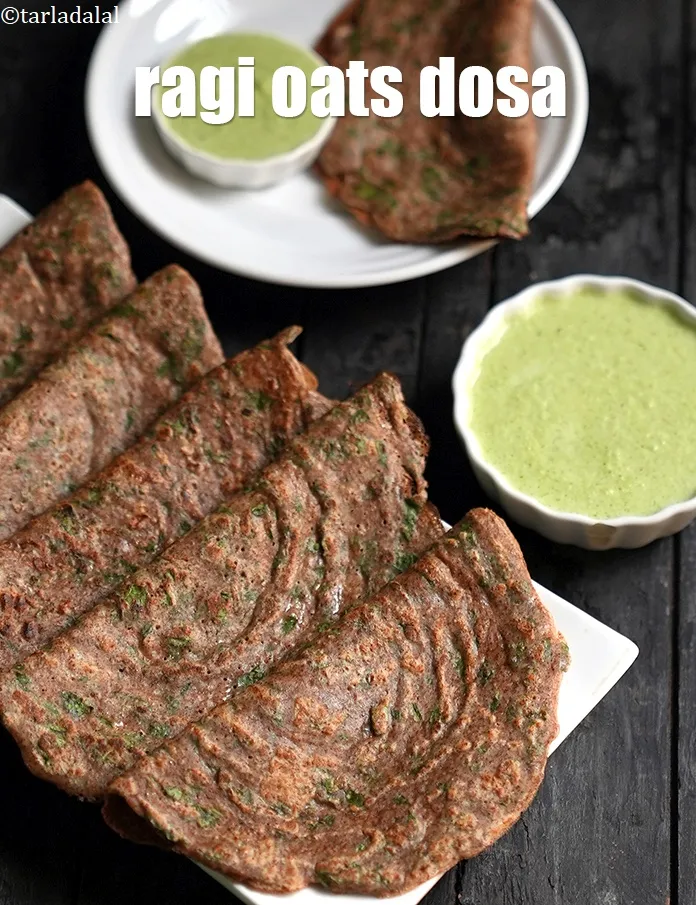 Step 20 – Serve <strong>palak ragi dosa</strong> immediately.