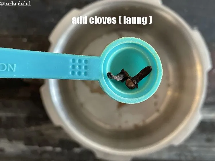 Step 19 – Add&nbsp;<meta charset="UTF-8" />2&nbsp;<a href="glossary-cloves-laung-lavang-322i">cloves (laung / lavang)</a>.