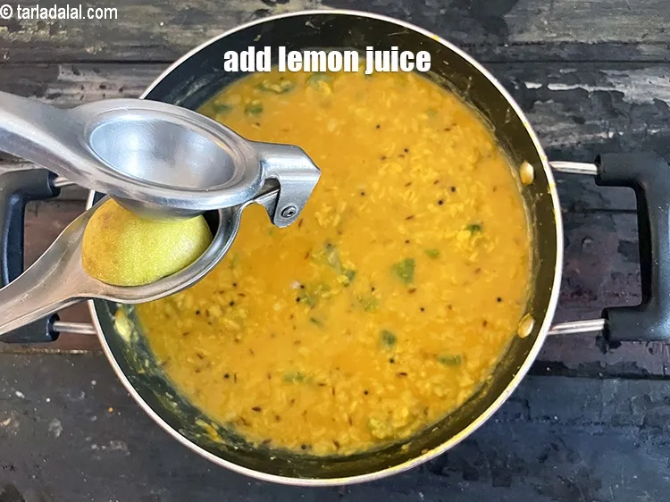 Step 28 – Add&nbsp;<meta charset="UTF-8" />1 tsp&nbsp;<a href="glossary-lemon-nimbu-428i">lemon</a>&nbsp;juice (optional).