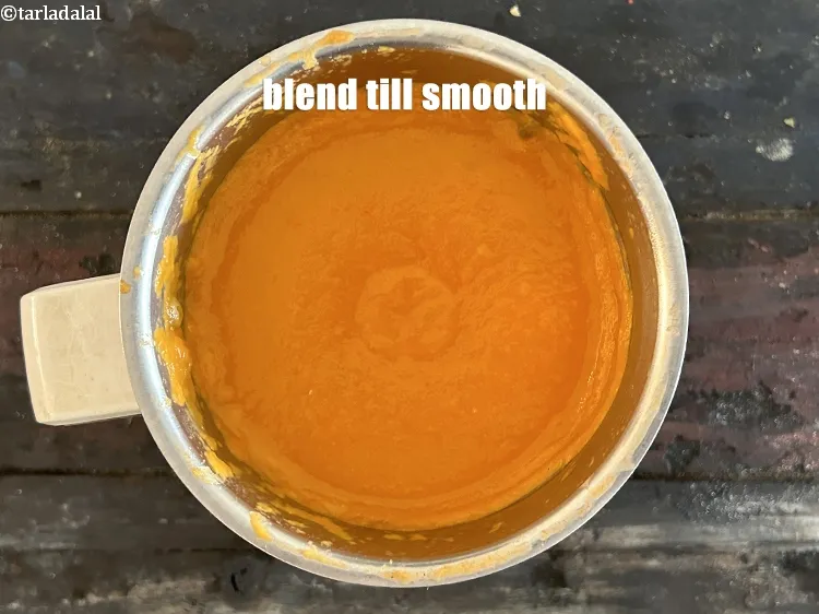स्टेप 20 – चिकना होने तक ब्लेंड करें।