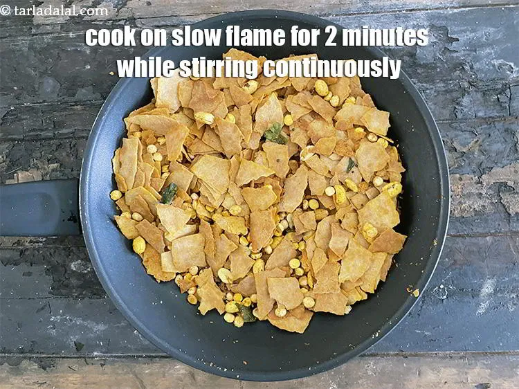Step 25 – Cook on a slow flame for 2 minutes, while stirring continuously.
