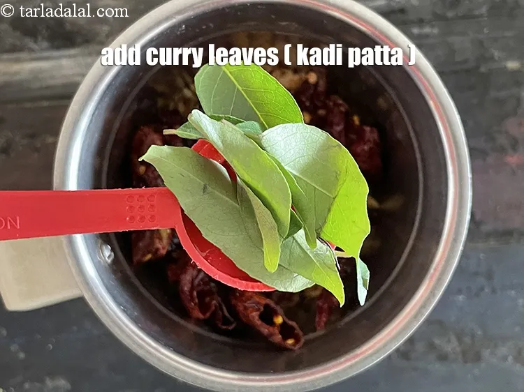 Step 19 – Add&nbsp;<meta charset="UTF-8" />7 to 8&nbsp;<a href="glossary-curry-leaves-kadi-patta-kadipatta-388i">curry leaves (kadi patta)</a>.