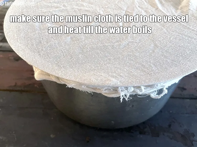 Step 28 – Make sure the muslin cloth is tied to the vessael&nbsp;and heat till the water boils.
