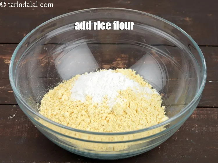 Step 12 – Add 2 tbsp&nbsp;<a href="https://www.tarladalal.com/glossary-rice-flour-chawal-ka-atta-534i">rice flour (chawal ka atta)</a>. This adds the necessary crispness to the …