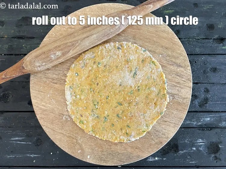 Step 20 – Roll out to 5 inches ( 125 mm ) circle.