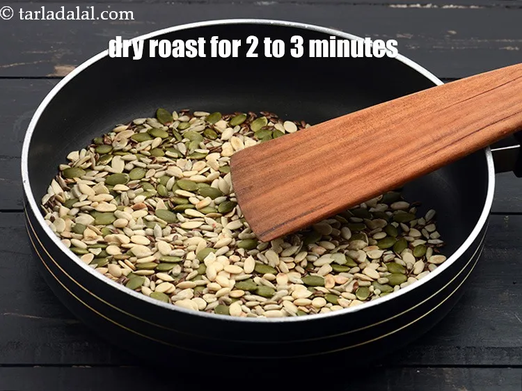 स्टेप 19 – बीच-बीच में हिलाते हुए, मध्यम आंच पर 2 से 3 …