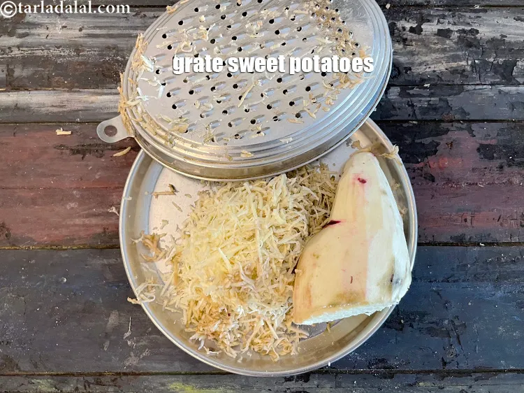 Step 7 – Then grate shakarkand.